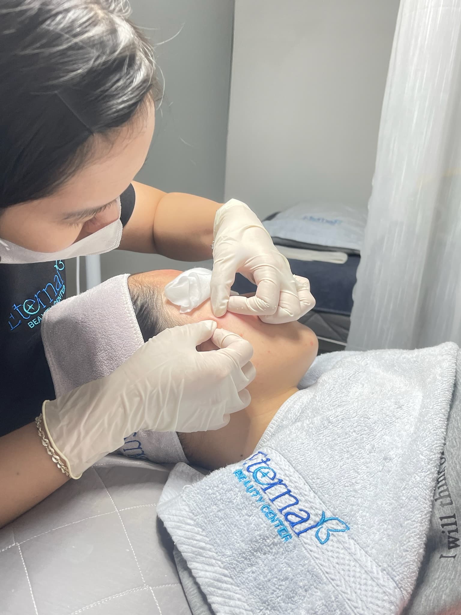 The doctor and nursing team at Eternal Beauty Center
